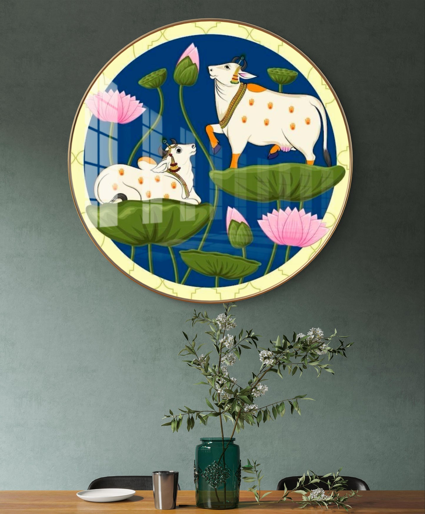 Round resin crystal cow pichwai painting